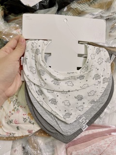 Yếm HM auth