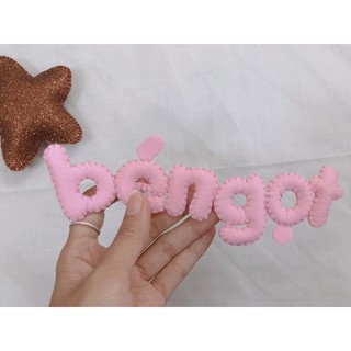 Chữ handmade làm bảng tên treo nôi