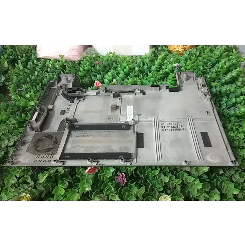 Thay vỏ toshiba dynabook r734 ( Vỏ mặt C D B )