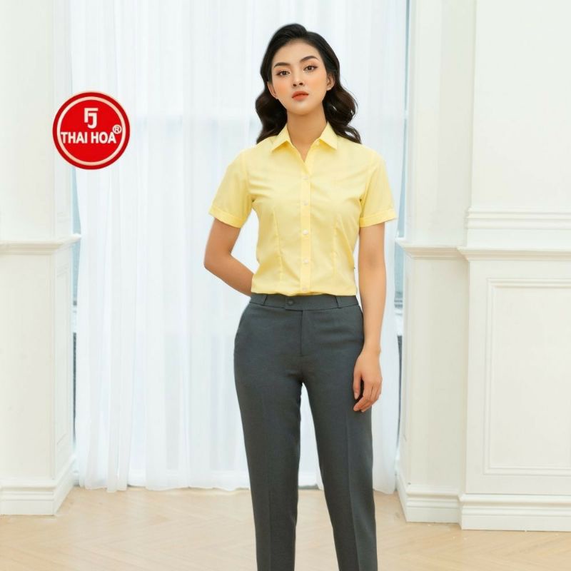 Áo Thái Hòa vải mịn mát màu vàng tươi trẻ 047-02-01