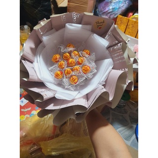 bó hoa kẹo mút siêu xinh
