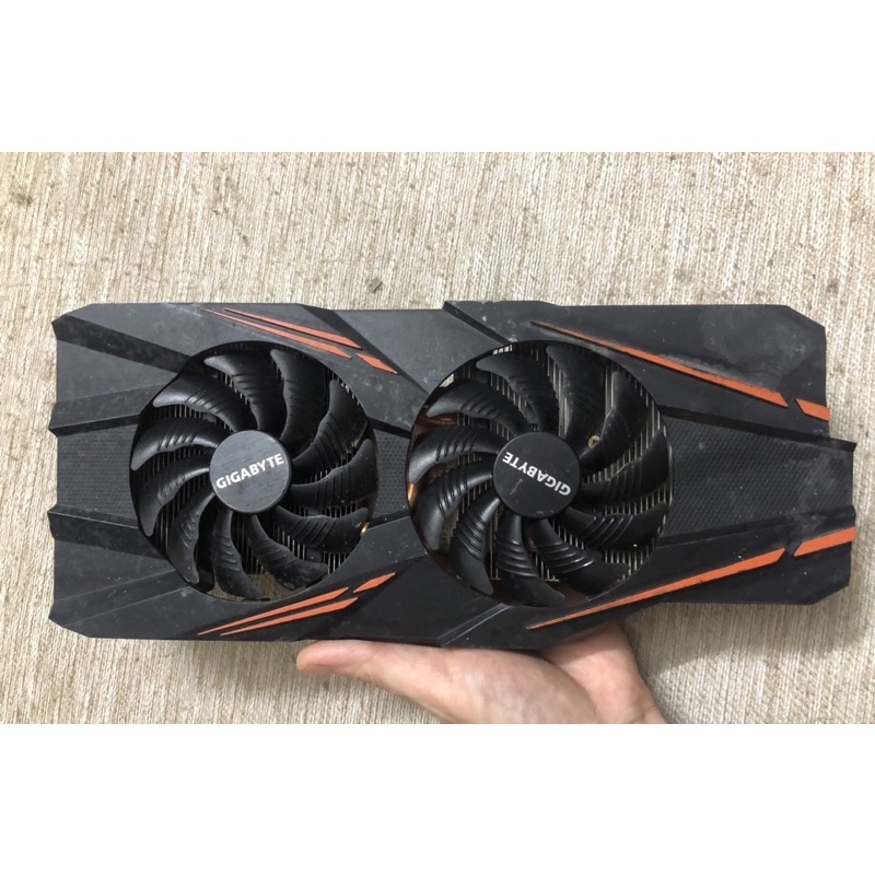 Bộ fan tản gigabyte gtx 1070 khoảng cách tâm ốc 57mm