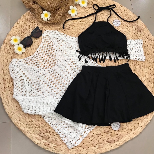 Bikini 2 mảnh váy lưng cao che bụng mix áo yếm tua rua màu đen baby (có đủ size)