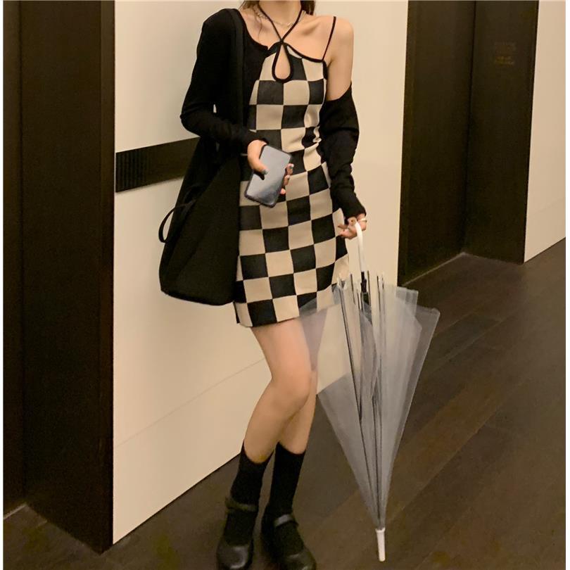 Set đầm hai dây và áo khoác cardigan dệt kim dáng rộng thiết kế mới thời trang xuân thu dành cho nữ 2021