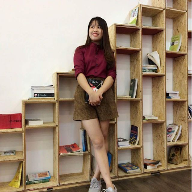 Áo sơ mi thời trang cho nữ màu đỏ đô cổ trụ đi chơi noel