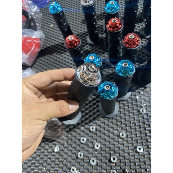 Bao tay Daytona vuông tặng kèm ngù salaya gr5