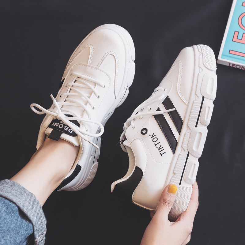 XẢ SIÊU RẺ Giày sneaker nữ trắng TiTQK kiểu dáng Hàn Quốc cá tính
