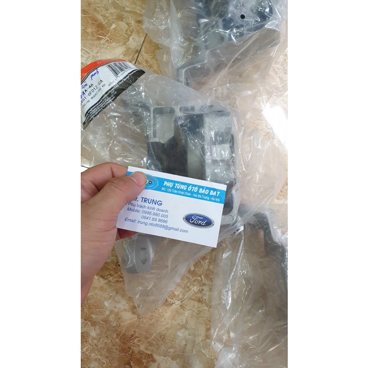 Chân máy trước phải Focus 2010 máy xăng - hàng Ford OEM - 3M516F012AF