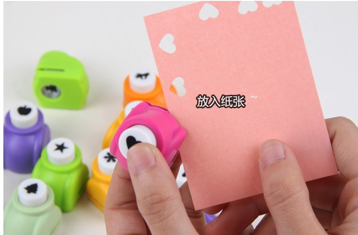 Dụng cụ đục lỗ hình bông hoa cỡ nhỏ độc đáo diy