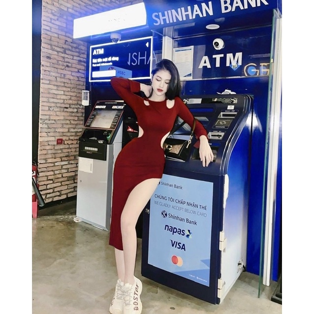 Đầm Maxxi Body Khoét Eo 2 Bên Xẻ Tà Hở Vai Tay Dài