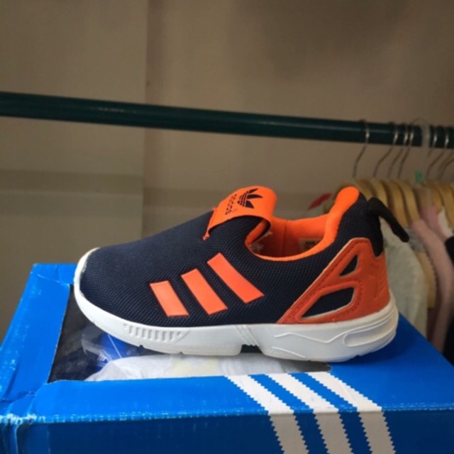 Giày adidas cho bé