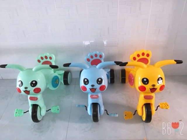 Xe đạp 3 bánh có nhạc có đèn pikachu