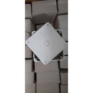 Hộp đấu nối loại 12×12×6 cm ren đồng ngoài trời chịu mưa nắng
