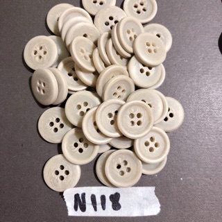 Combo nút áo trắng kem N117-120