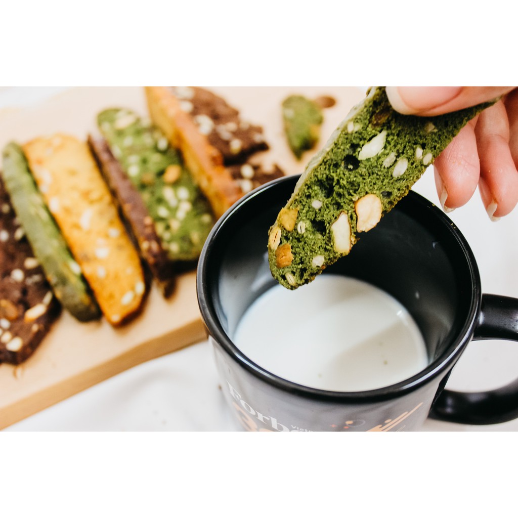 Bánh ăn kiêng Biscotti mix 5 vị 100gr 1994food - truyền thống, trà xanh, cacao, than tre, tắc hạt chia siêu | BigBuy360 - bigbuy360.vn