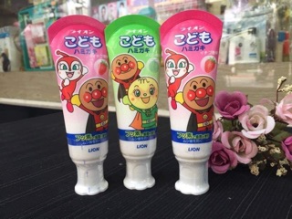 Kem đánh răng trẻ em Lion Nhật Bản