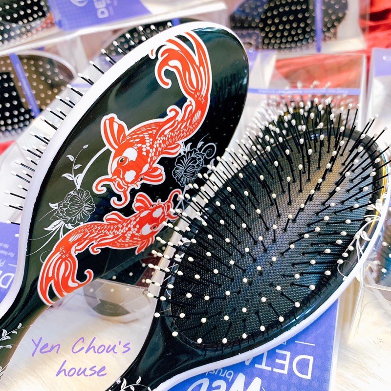Lược Wet Brush hình cá Koi