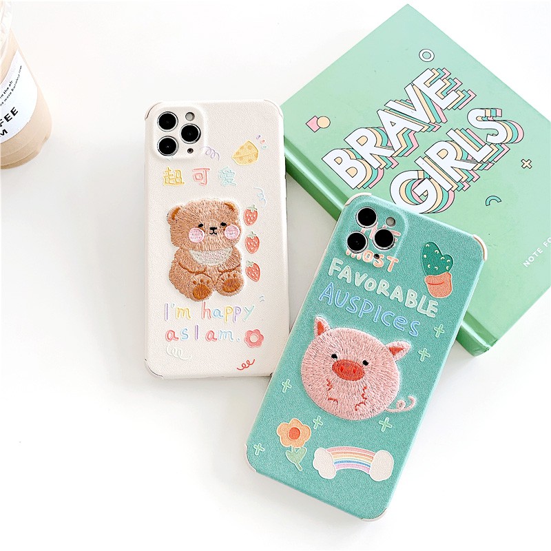 Ốp lưng iphone Bear & Pig thêu viền chống va đập 5/5s/6/6plus/6s/6splus/7/7plus/8/8plus/x/xs/11/12/pro/max/plus/promax