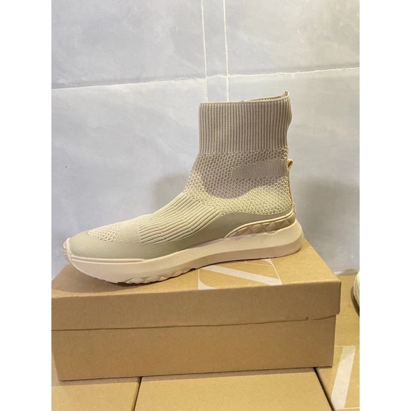 Giầy thể thao zar