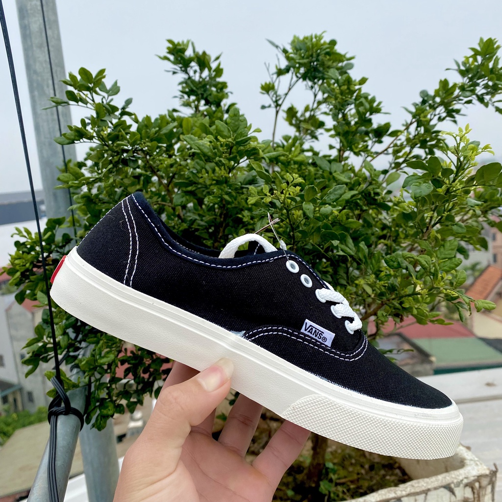 Giày Van classic đế kem dành cho cả nam và nữ giúp tăng chiều cao