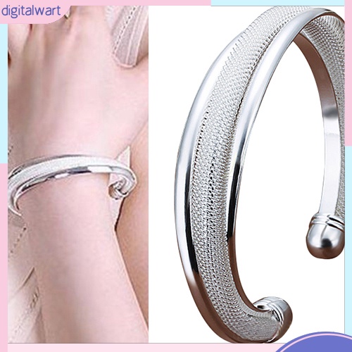 Vòng Đeo Tay Mạ Bạc Kiểu Dáng Đơn Giản Thanh Lịch Dành Cho Nữ