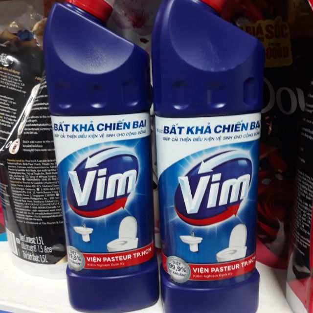 Vim tẩy rửa bồn cầu và nhà tắm thể tích 900ml , diệt H5N1 .