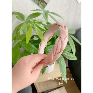 Bờm xước tóc kiểu tết tóc