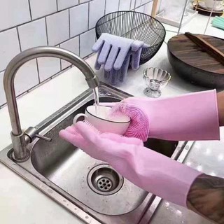 Găng tay silicon kiêm miếng rửa bát