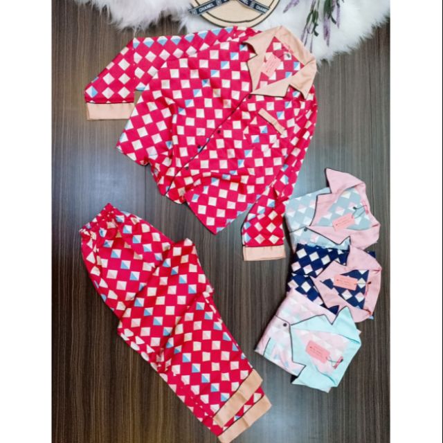 Bộ satin lụa tay dài bisgize