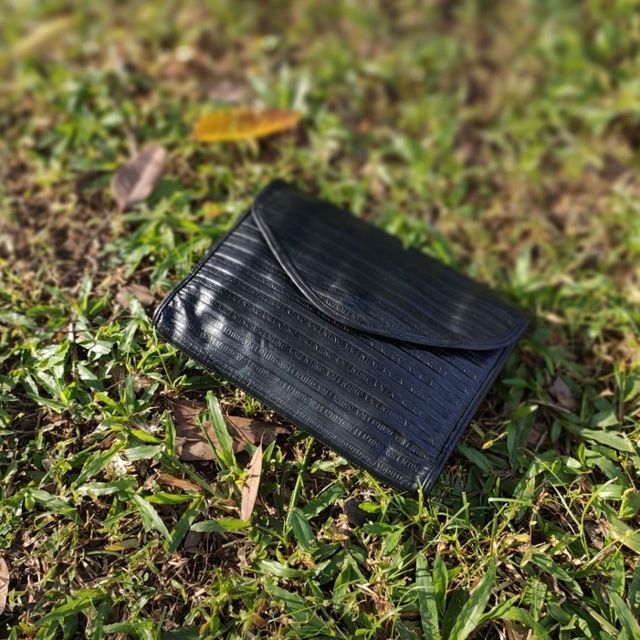 Ví bóp clutch cầm tay Da thật hiệu Mario Valentino Italy second-hand Đồ Si Bon- VD040