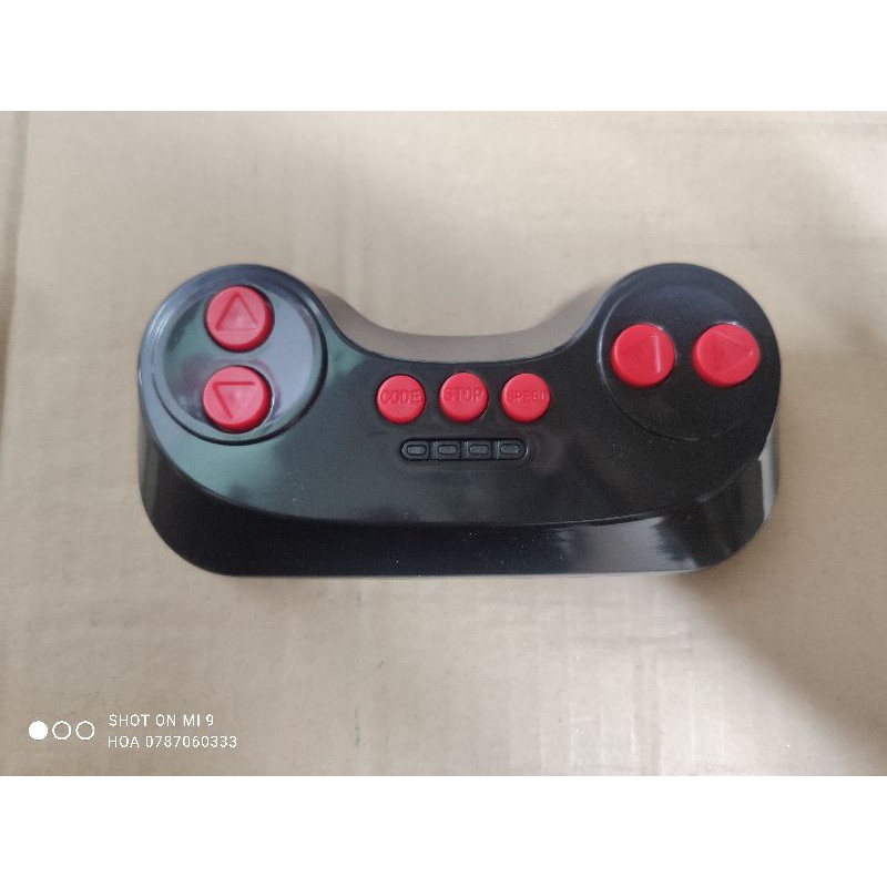 Điều khiển xe ô tô điện trẻ em đen nút đỏ, remote xe trẻ em