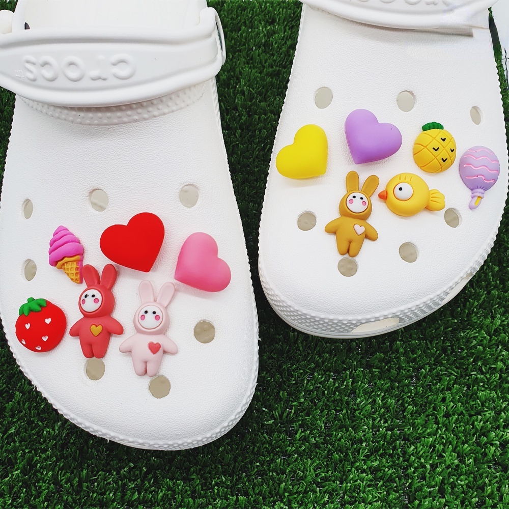 [Deco] Phụ Kiện Trang Trí Giày Crocs Đính Hạt Charm Hình Trái Tim Mũm Mĩm (Đỏ / Vàng / Tím / Hồng) Diy
