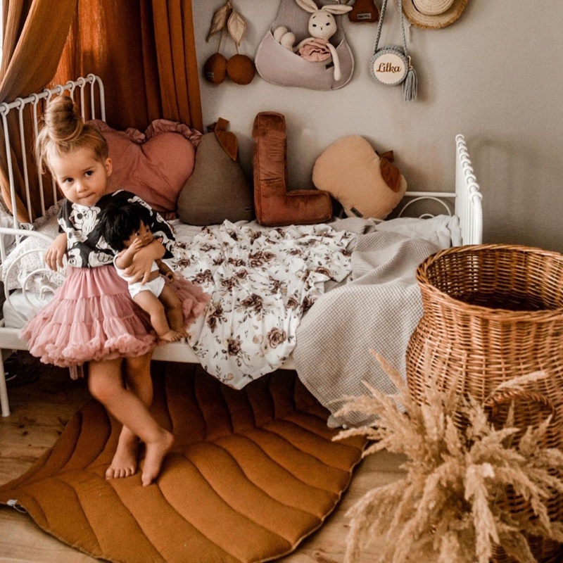 Thảm Cotton Hình Chiếc Lá Vui Nhộn Cho Bé Bò Chơi