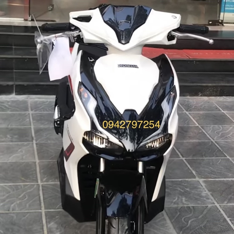 Sơn xe máy Honda Air Blade màu Trắng pha lê UW001-1K và UW001-2K Ultra Motorcycle Colors