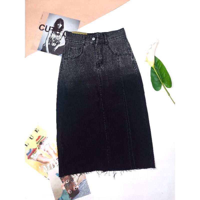 Chân váy bò nữ loang khói xẻ tà cao dáng dài