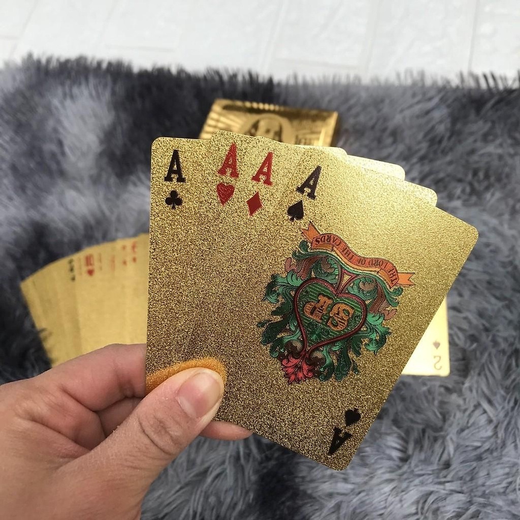 Bài tây poker nhựa cao cấp mạ nhũ màu vàng chống thấm nước uốn cong chính hãng dododios