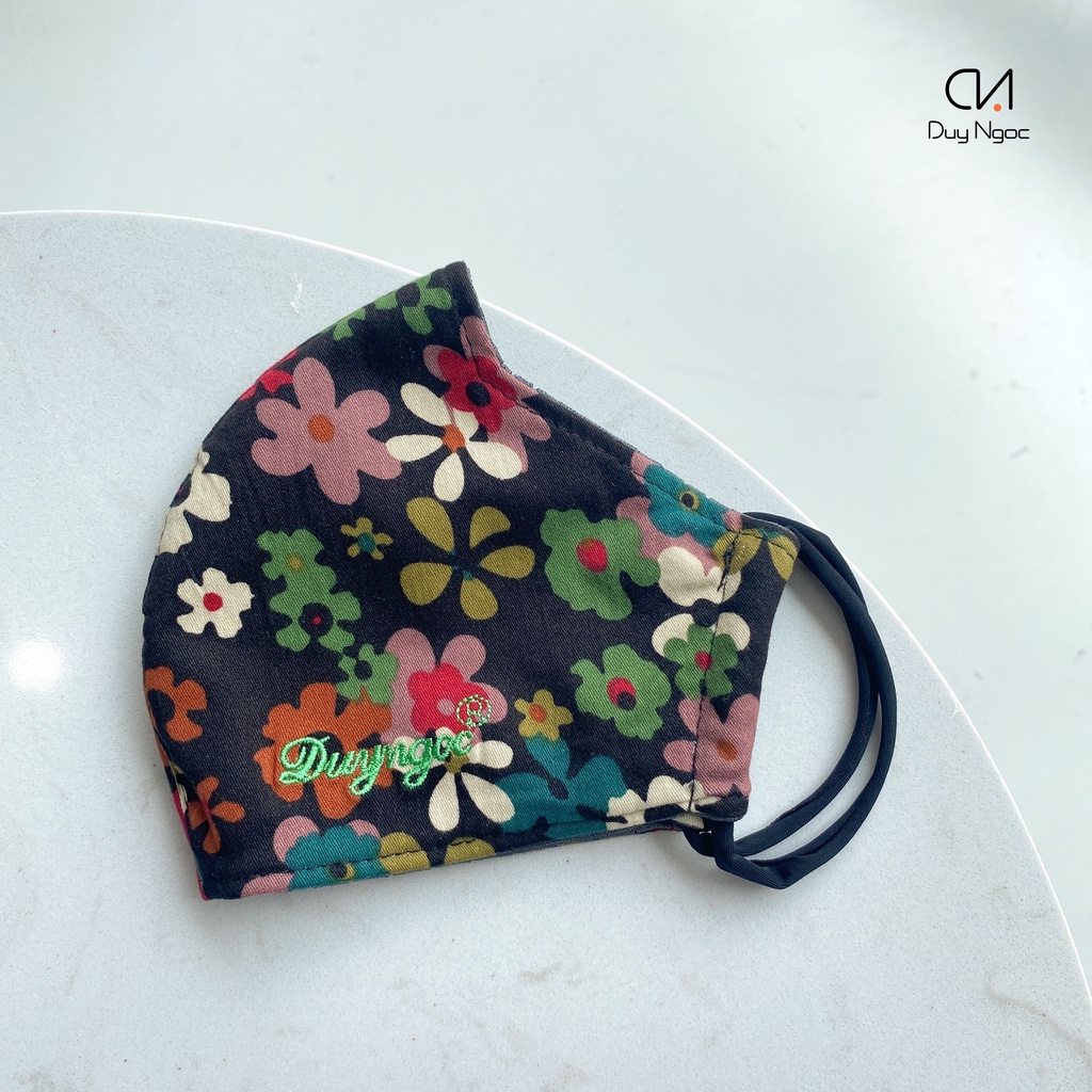 Khẩu trang vải cao cấp Duy Ngọc, chất liệu cotton dày dặn - Họa tiết hoa văn - chống nắng, tia UV hiệu quả (8793)