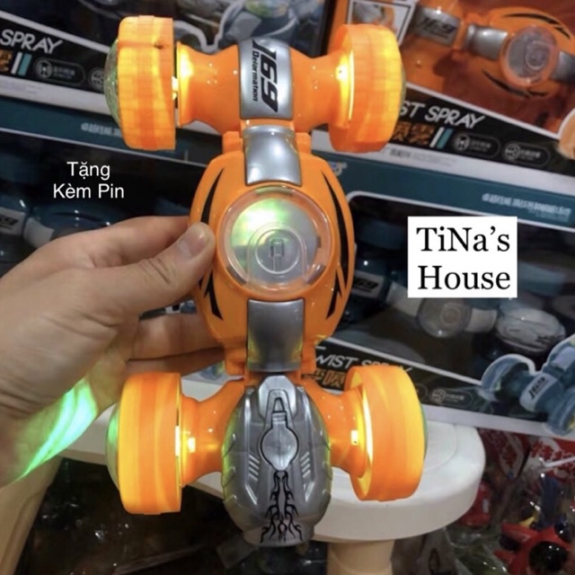 Xe Địa Hình Đồ Chơi Bánh Gập Và Xoay 360 Độ Kết Hợp Phun Sương Bằng Nhựa Abs Cao Cấp Cho Bé.