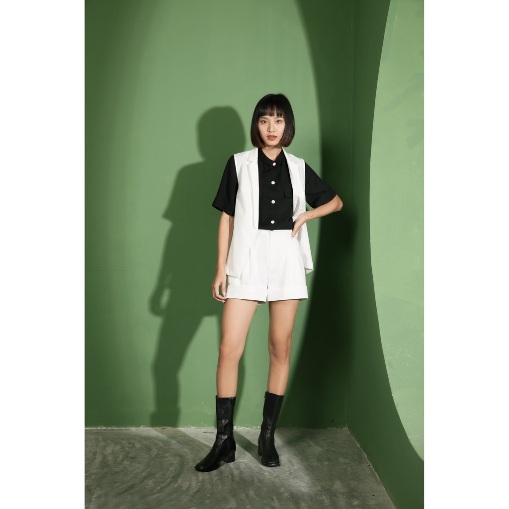 Áo blazer sát nách nữ MADELEN dáng freesize màu trắng thanh lịch