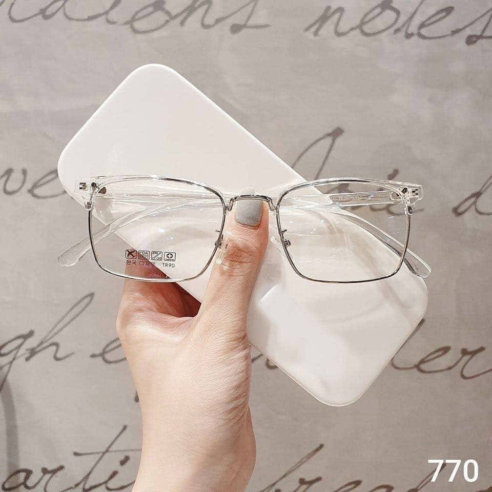 Gọng kính cận dáng vuông gọng dẻo - Nhận cắt cận viễn loạn | BigBuy360 - bigbuy360.vn