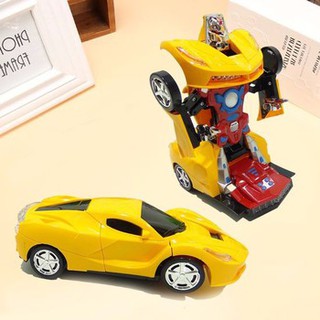 Xe ô tô biến hình thành Robot cho bé