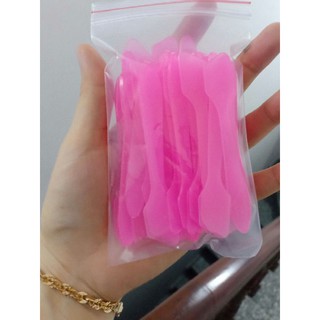 Combo 100 muỗng múc kem body [màu hồng đậm]