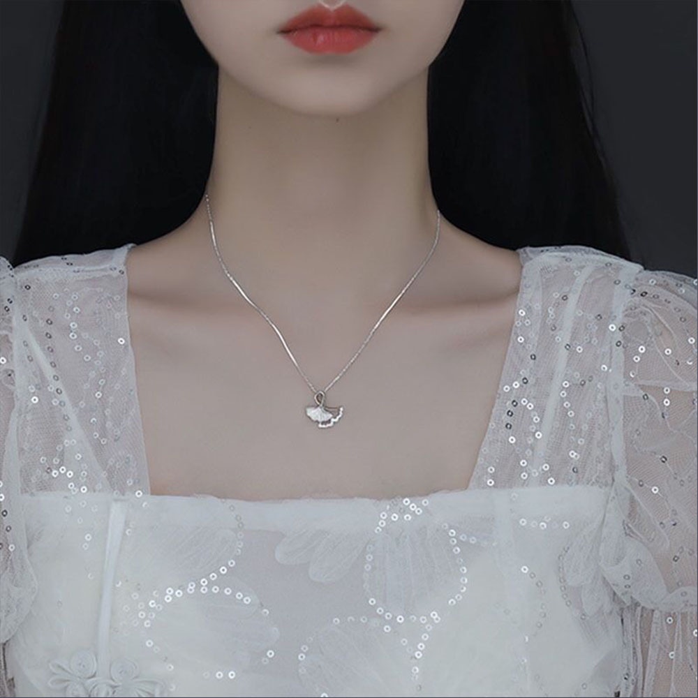 Vòng cổ Yanqueens mặt hình chiếc lá thiết kế đơn giản thời trang làm quà tặng cho nữ