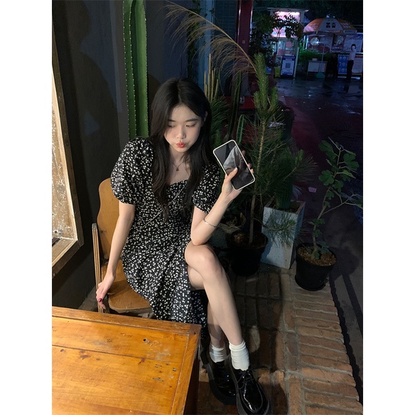 Đầm Cổ Vuông Màu Đen Xẻ Tà Chiết Eo Cao In Họa Tiết Hoa Phong Cách Pháp Thời Trang Mùa Hè Cho Nữ