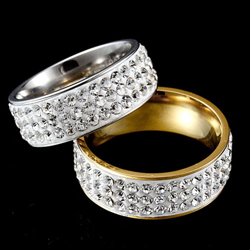 Nhẫn thép titan đính đá nhân tạo đẹp mắt cho nam nữ