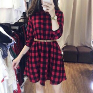 Đầm sơ mi caro bánh bèo