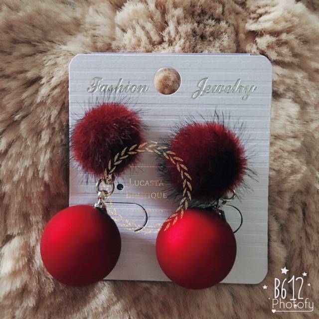 Bông tai trân châu đỏ