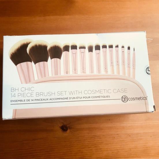 Bộ cọ 14 cây BH cosmetics BH Chic - 14 Piece Brush Set with Cosmetic Case New Chính hãng
