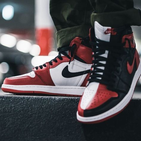 Giày thể thao nam nữ jodan Trắng đỏ Chicago + Bred Mã JDCB _Manh Sneaker.