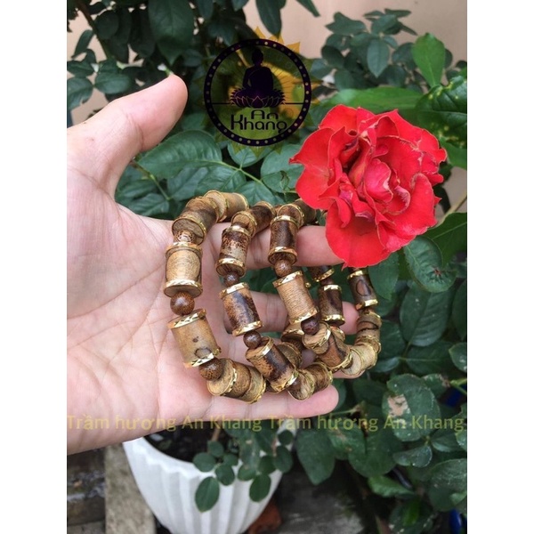 vòng tay trầm hương tốc bông tự nhiên